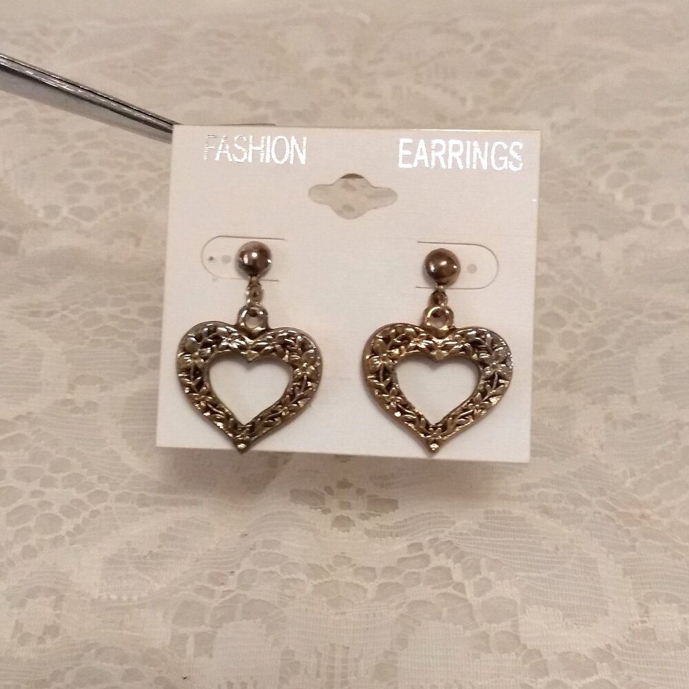 Vintage Copper Floral Heart Earrings Timeless VTG Jewelry